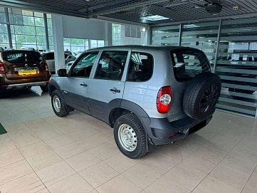 Chevrolet Niva, 2015г, полный привод, механика