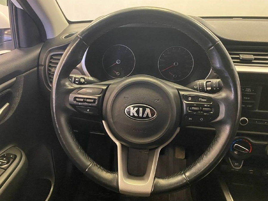 Kia , 2021г., передний привод, автомат