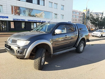 Mitsubishi L200, 2011г, полный привод, автомат