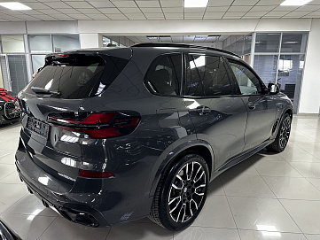 BMW X5, 2023г, полный привод, автомат