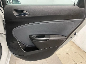 Opel Astra, 2013г, передний привод, автомат