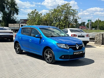 Renault Sandero, 2015г, передний привод, механика