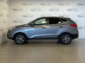 Hyundai ix35, 2014г., передний привод, автомат