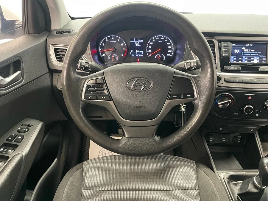 Hyundai Solaris, 2020г., передний привод, механика