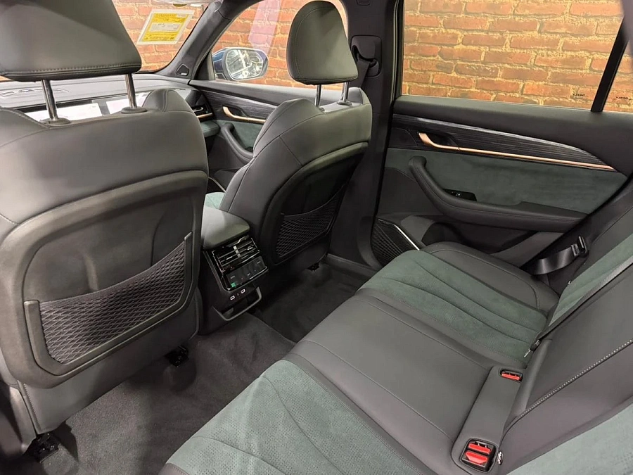 Geely Monjaro, 2024г., полный привод, автомат