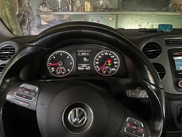 Volkswagen Tiguan, 2011г, полный привод, автомат