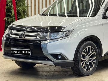 Mitsubishi Outlander, 2018г, передний привод, вариатор