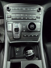 Hyundai Santa Fe, 2023г, полный привод, автомат