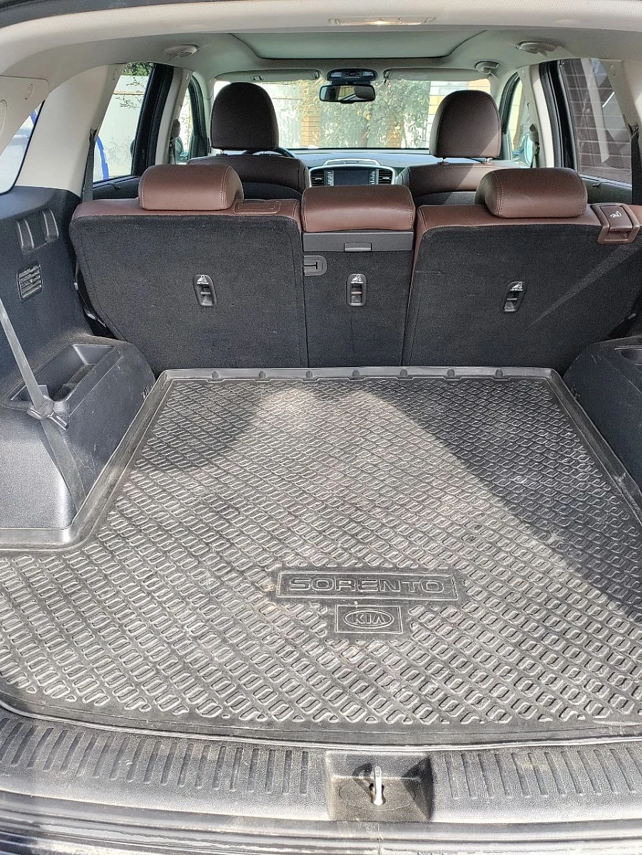 Kia Sorento, 2017г., полный привод, автомат