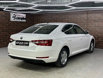 Skoda Superb, 2016г, передний привод, робот