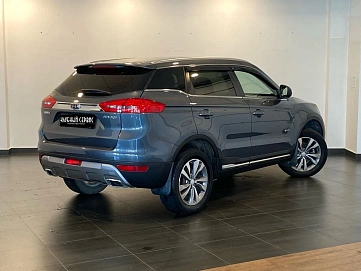 Geely Atlas, 2019г, передний привод, автомат