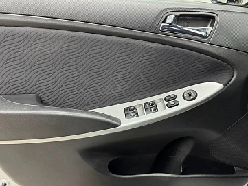 Hyundai Solaris, 2013г., передний привод, механика