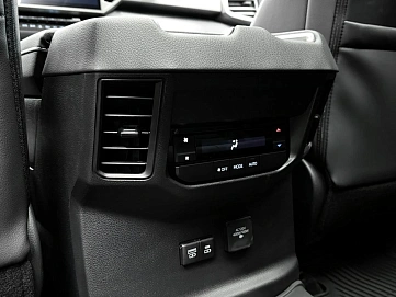 Toyota Sequoia, 2025г, полный привод, автомат