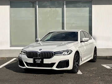 BMW 5 серии, 2022г, полный привод, автомат