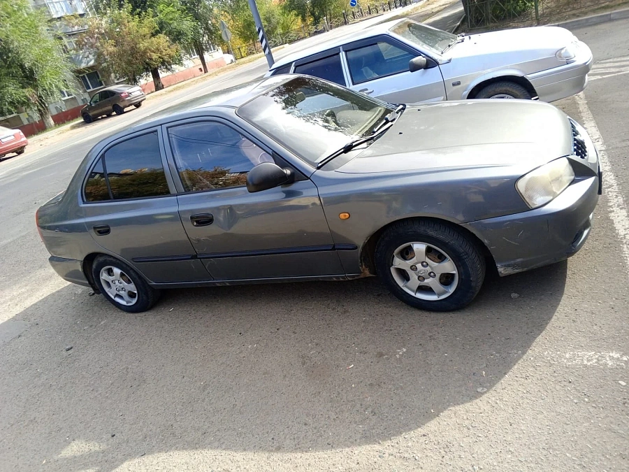 Hyundai Accent, 2005г., передний привод, механика