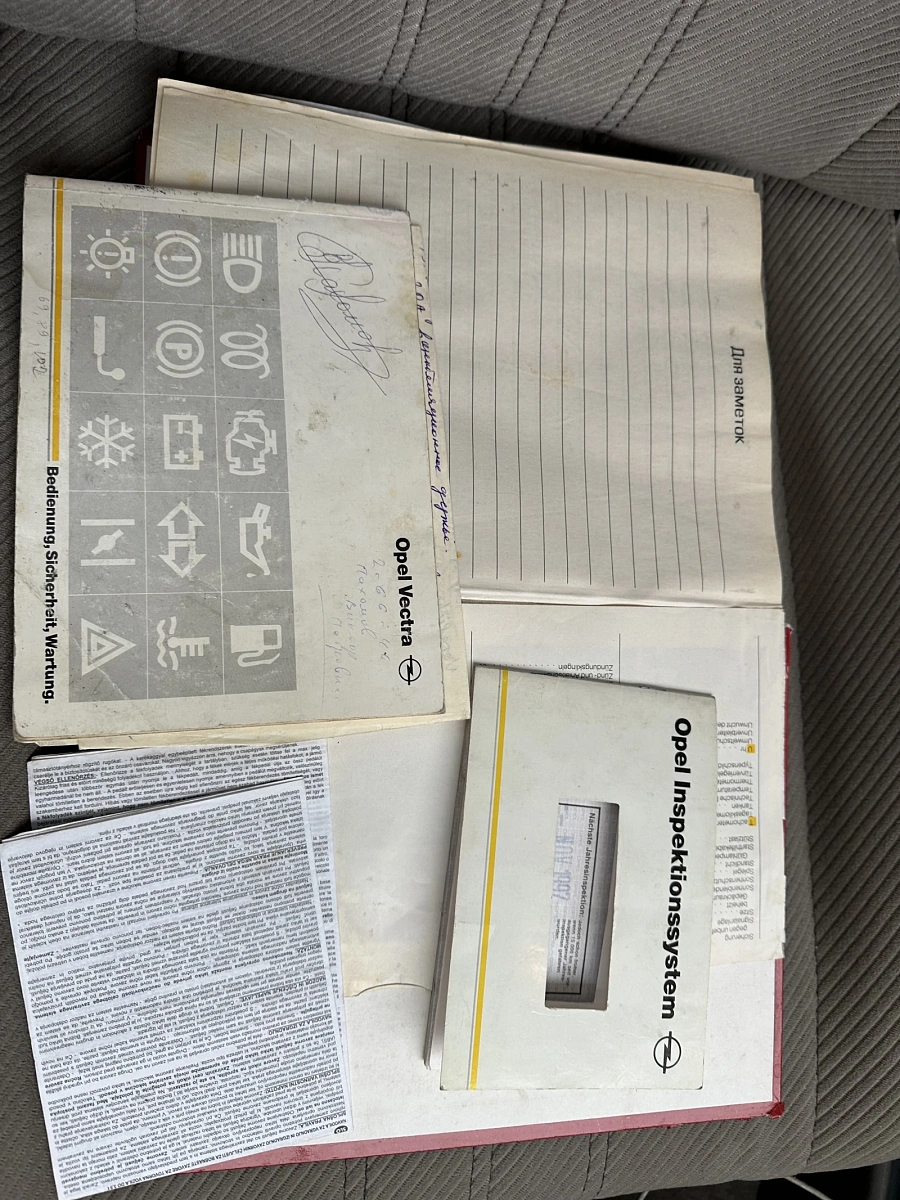 Opel Vectra, 1989г., передний привод, механика