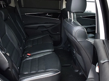 Kia Sorento, 2018г., полный привод, автомат