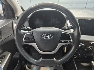 Hyundai Solaris, 2019г., передний привод, автомат
