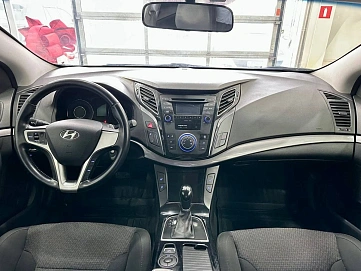 Hyundai i40, 2014г, передний привод, автомат