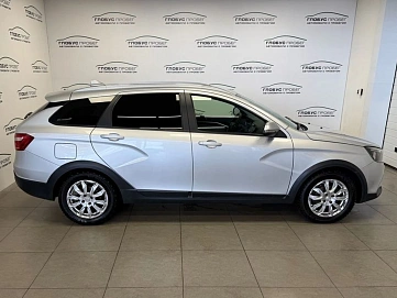 Lada (ВАЗ) Vesta, 2019г, передний привод, механика