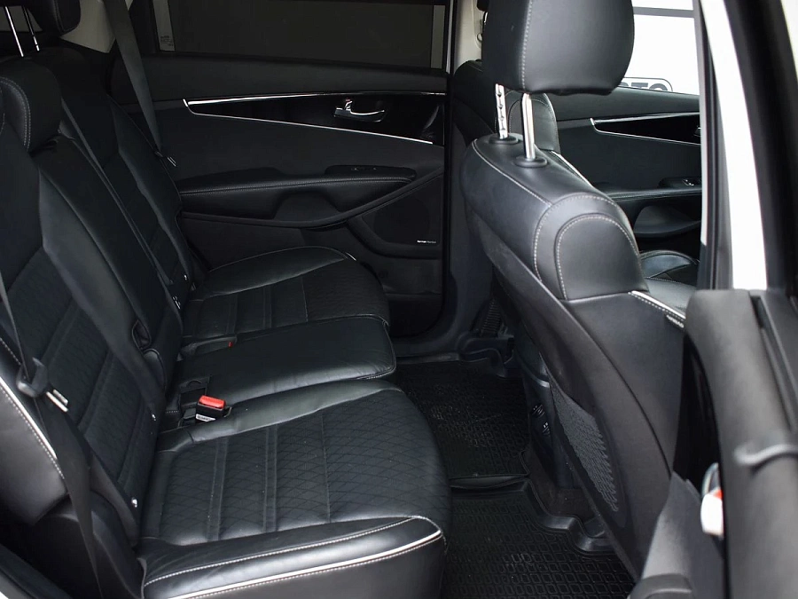 Kia Sorento, 2018г., полный привод, автомат