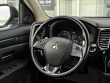 Mitsubishi Outlander, 2015г, полный привод, вариатор