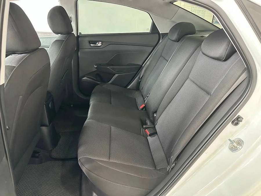 Hyundai Solaris, 2018г., передний привод, автомат