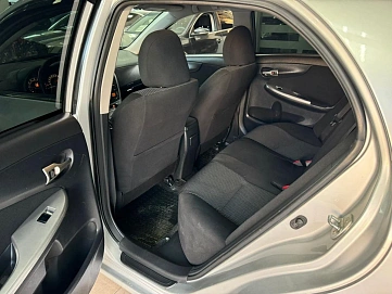 Toyota Corolla, 2011г, передний привод, автомат