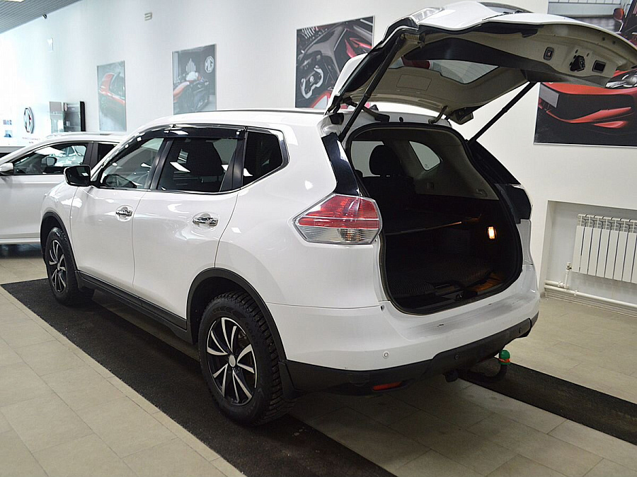 Nissan X-Trail, 2016г., передний привод, вариатор