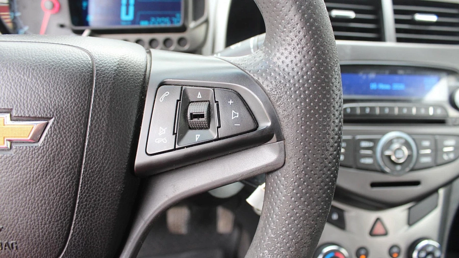 Chevrolet Aveo, 2015г., передний привод, механика