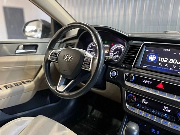 Hyundai Sonata, 2018г, передний привод, автомат