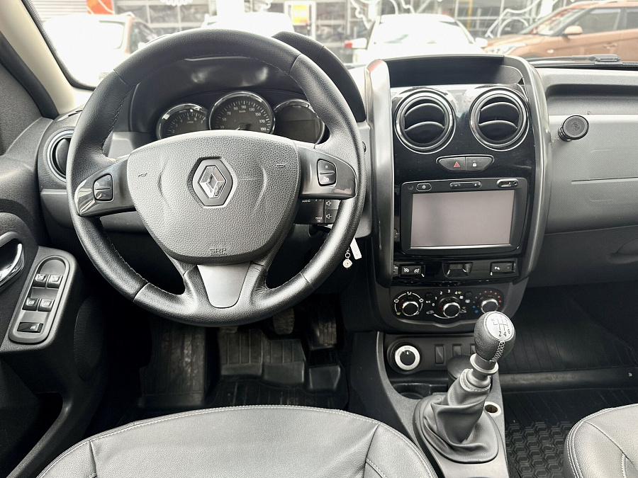 Renault Duster, 2018г., полный привод, механика