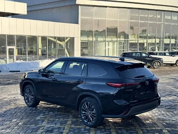 Toyota Highlander, 2026г, полный привод, автомат