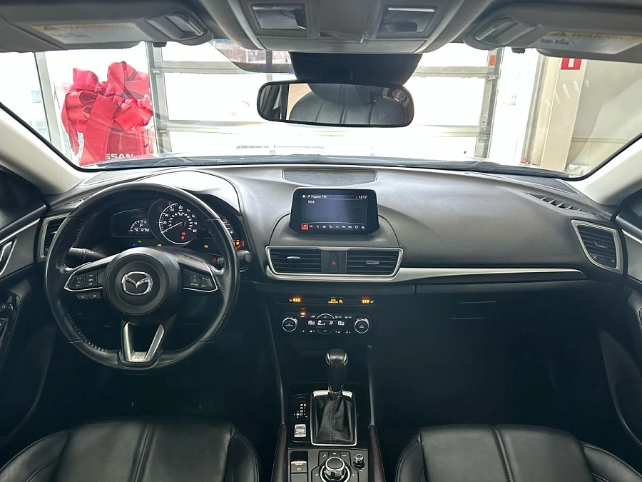 Mazda 3, 2017г., передний привод, автомат