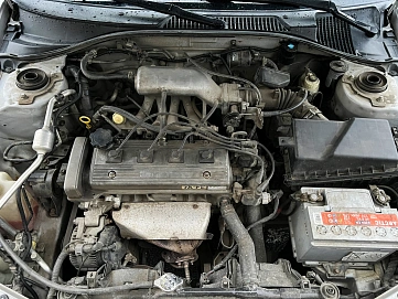 Toyota Avensis, 1999г, передний привод, механика