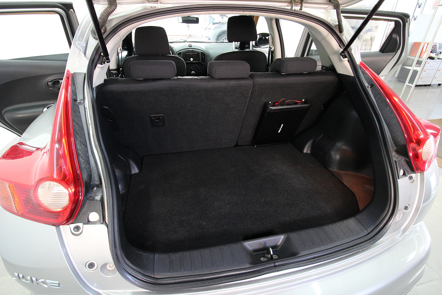 Nissan Juke, 2012г., передний привод, механика