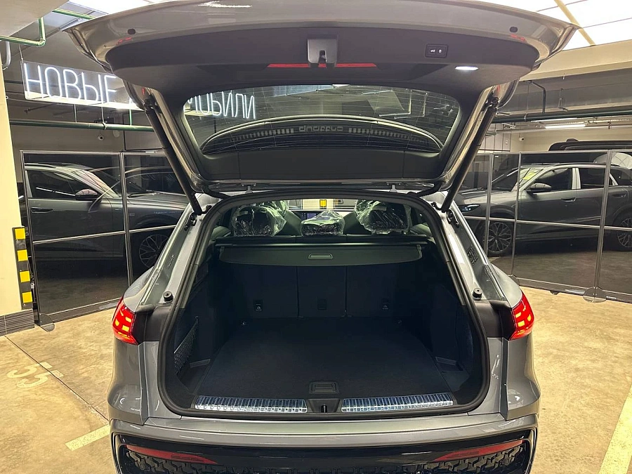 Audi Q5, 2026г., полный привод, робот