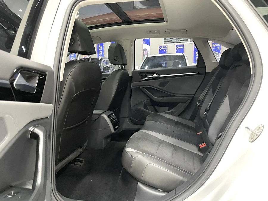 Volkswagen Jetta, 2022г., передний привод, автомат