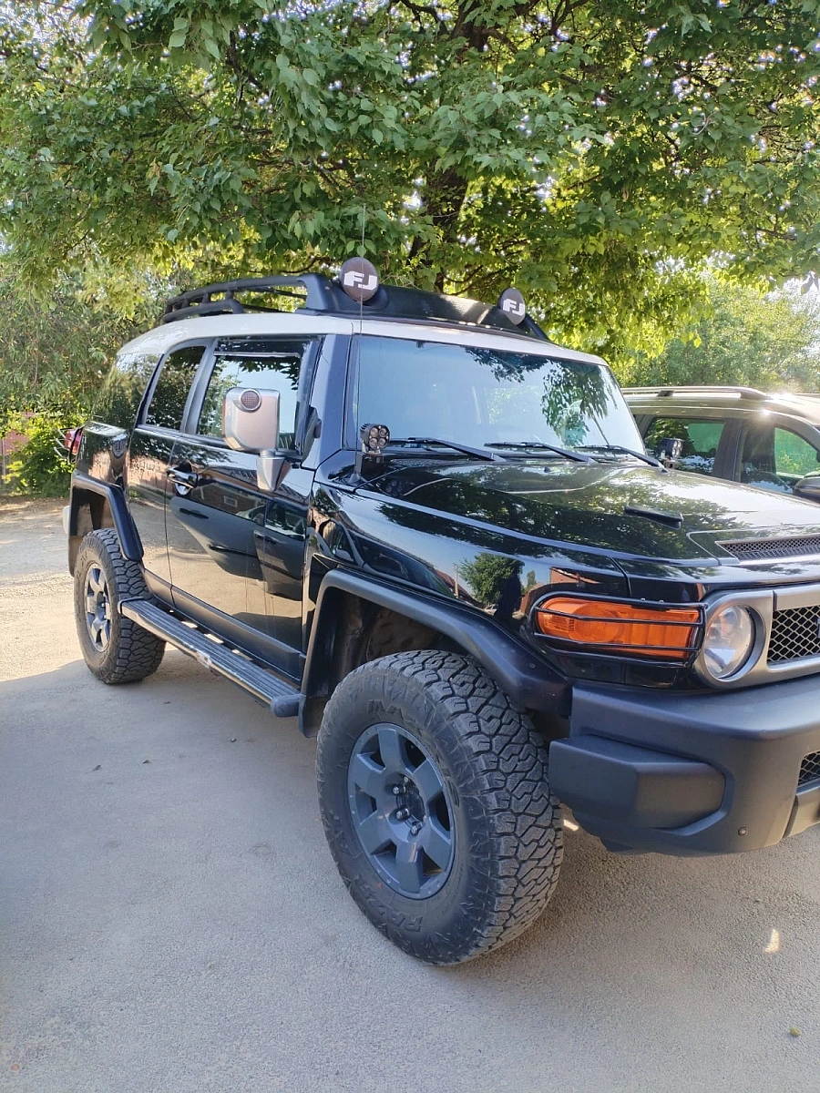 Toyota FJ Cruiser, 2008г., полный привод, механика