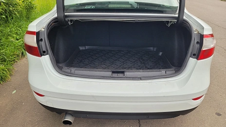 Renault Fluence, 2011г., передний привод, автомат