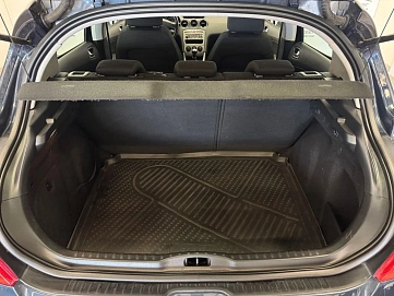 Peugeot 308, 2012г, передний привод, механика