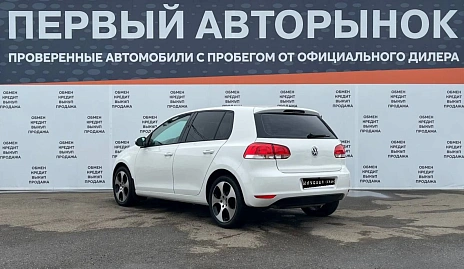 Volkswagen Golf, 2012г, передний привод, механика