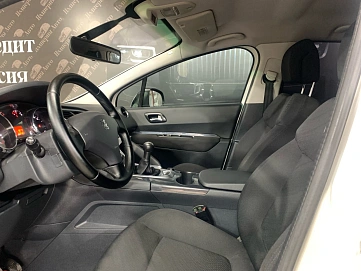 Peugeot 3008, 2011г, передний привод, механика