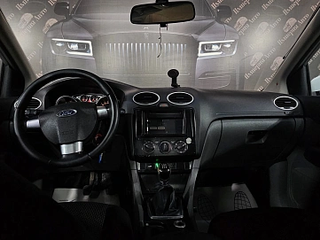 Ford Focus, 2009г, передний привод, механика