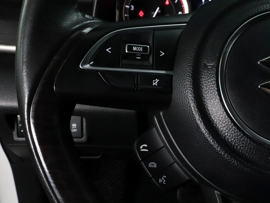 Suzuki Ertiga, 2022г., передний привод, автомат