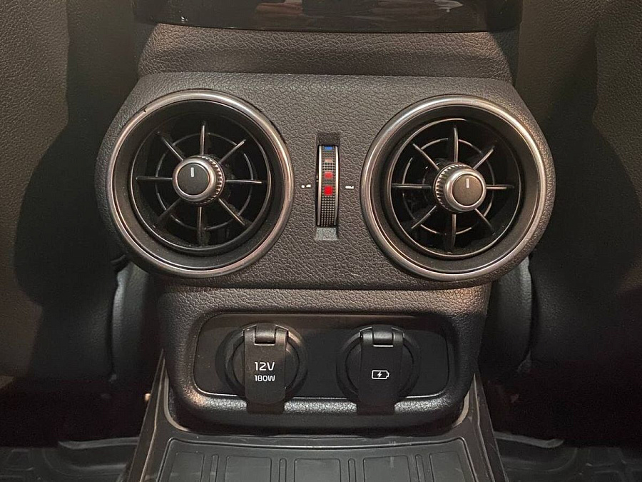 Kia , 2019г., передний привод, автомат