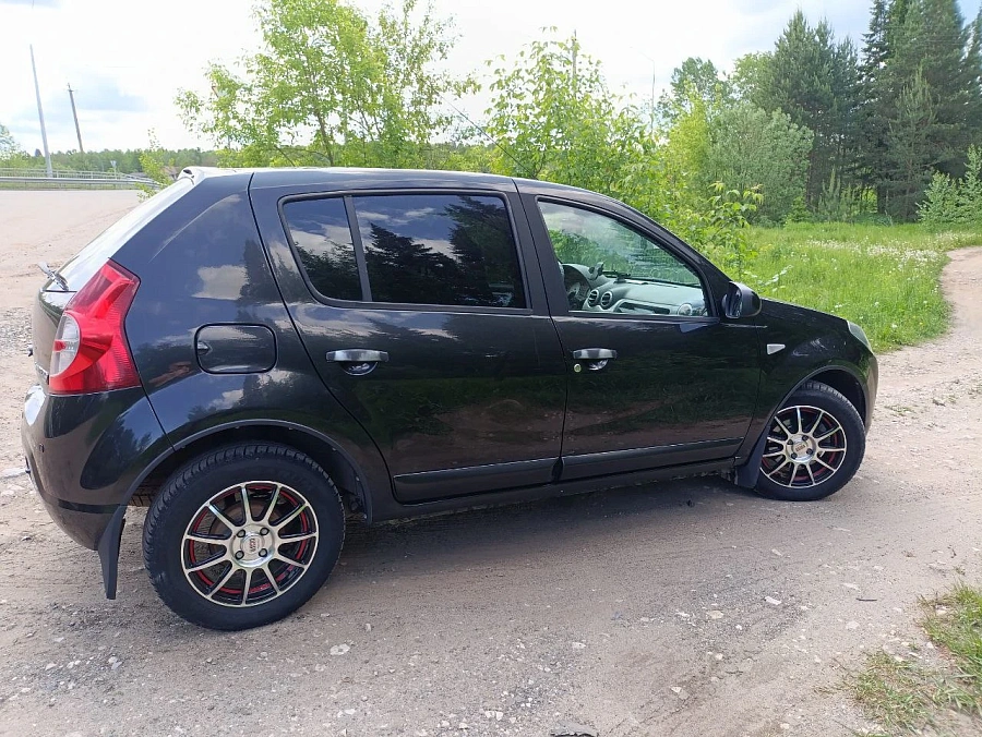Renault Logan, 2011г., передний привод, автомат