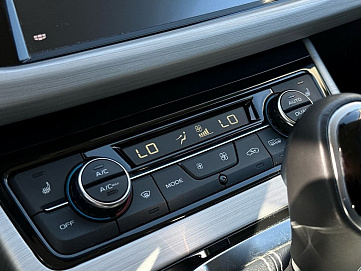 Geely Atlas, 2019г, передний привод, автомат
