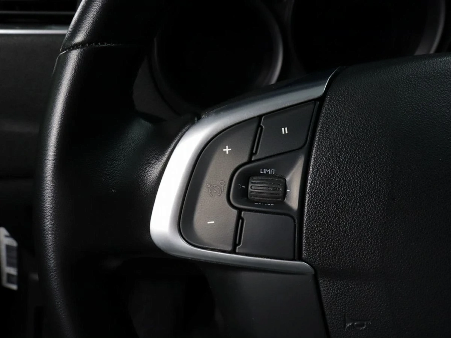 Citroen C4, 2011г., передний привод, механика