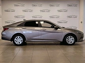 Hyundai Elantra, 2021г., передний привод, автомат
